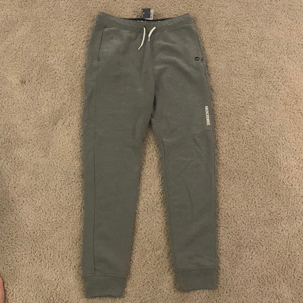 15/16 heather gray joggers from Abercrombie kids. NWT